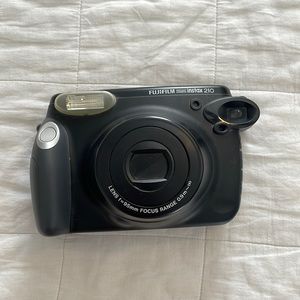 COPY - Fujifilm Instax 210 instant film camera